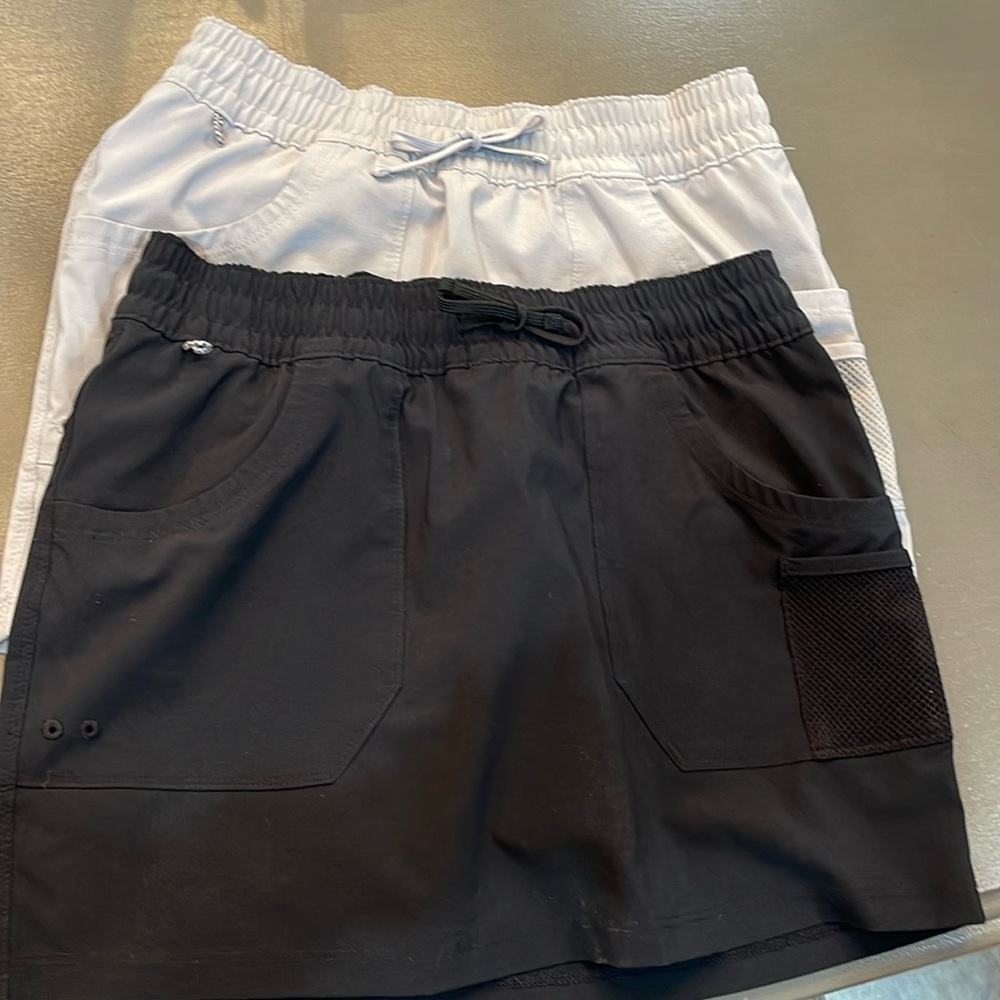 Columbia Women's Black and White Active Skort Duo